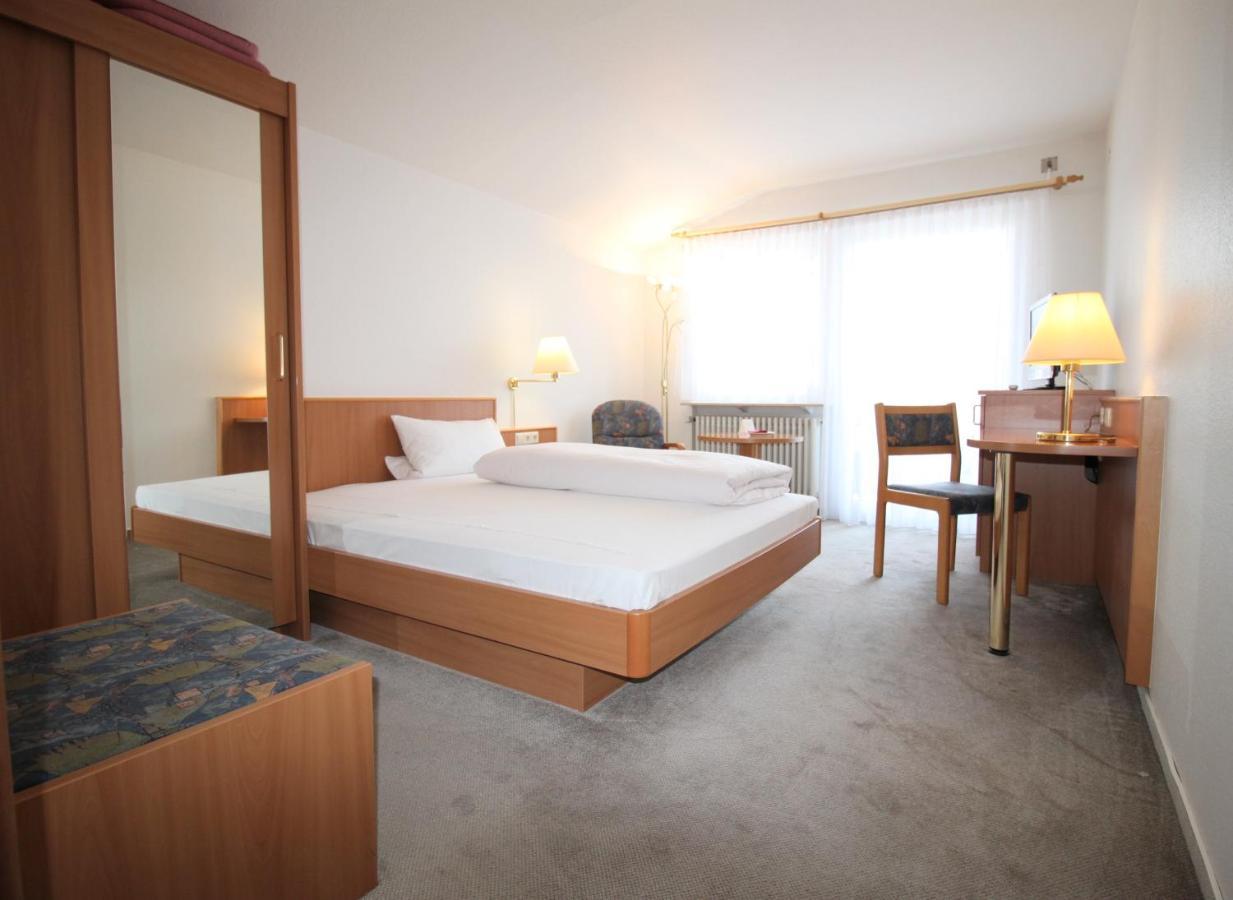 Hotel Garni Eden เมียร์สบวร์ก ภายนอก รูปภาพ