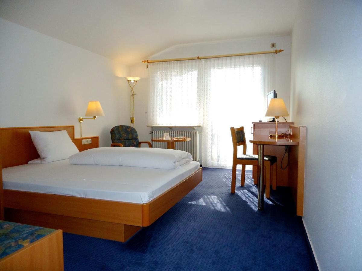 Hotel Garni Eden เมียร์สบวร์ก ภายนอก รูปภาพ