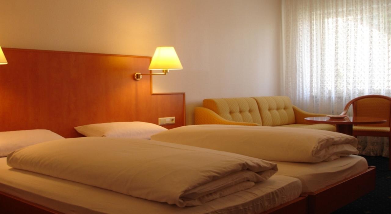 Hotel Garni Eden เมียร์สบวร์ก ภายนอก รูปภาพ