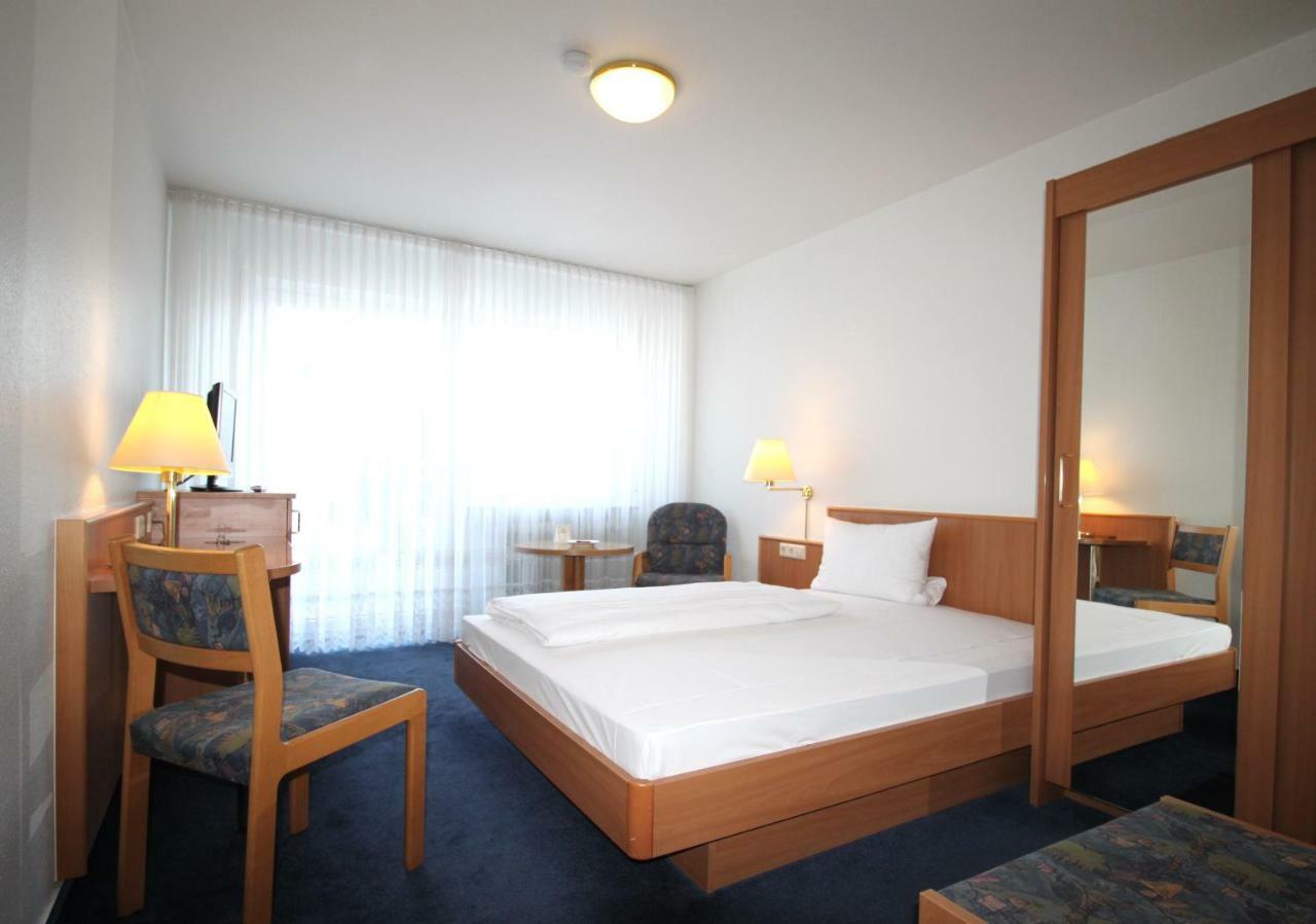 Hotel Garni Eden เมียร์สบวร์ก ภายนอก รูปภาพ